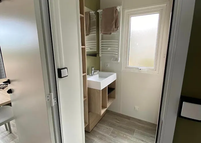 Des Crocs * Saint-Quentin-en-Tourmont