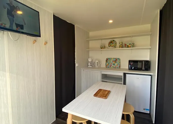 Des Crocs Saint-Quentin-en-Tourmont